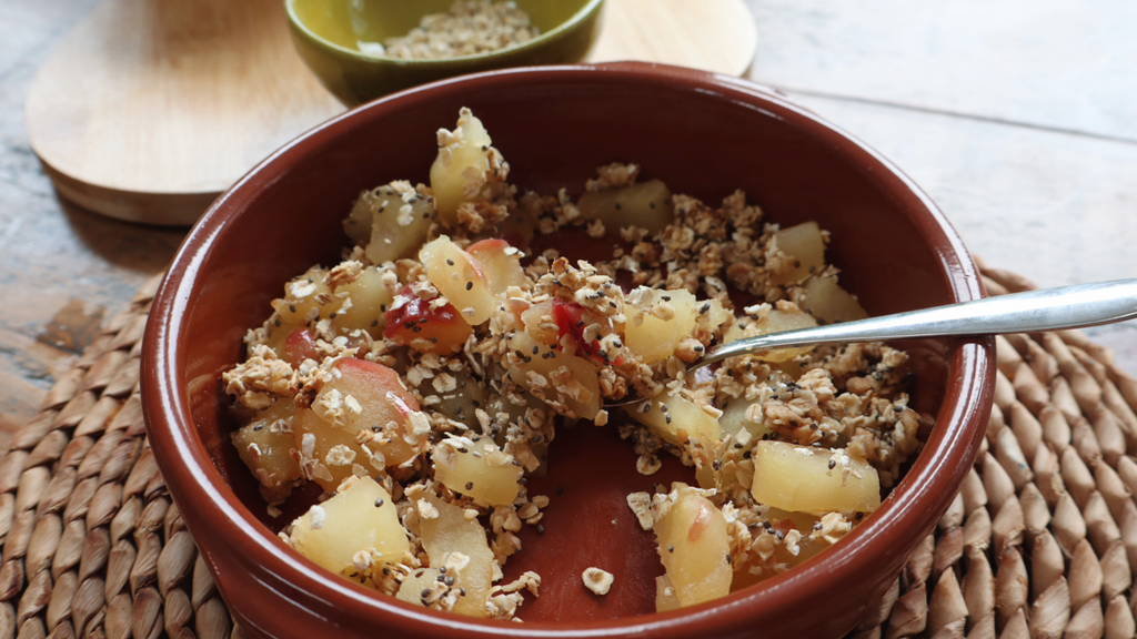 Simple, Warming Apple Oats (Ve)