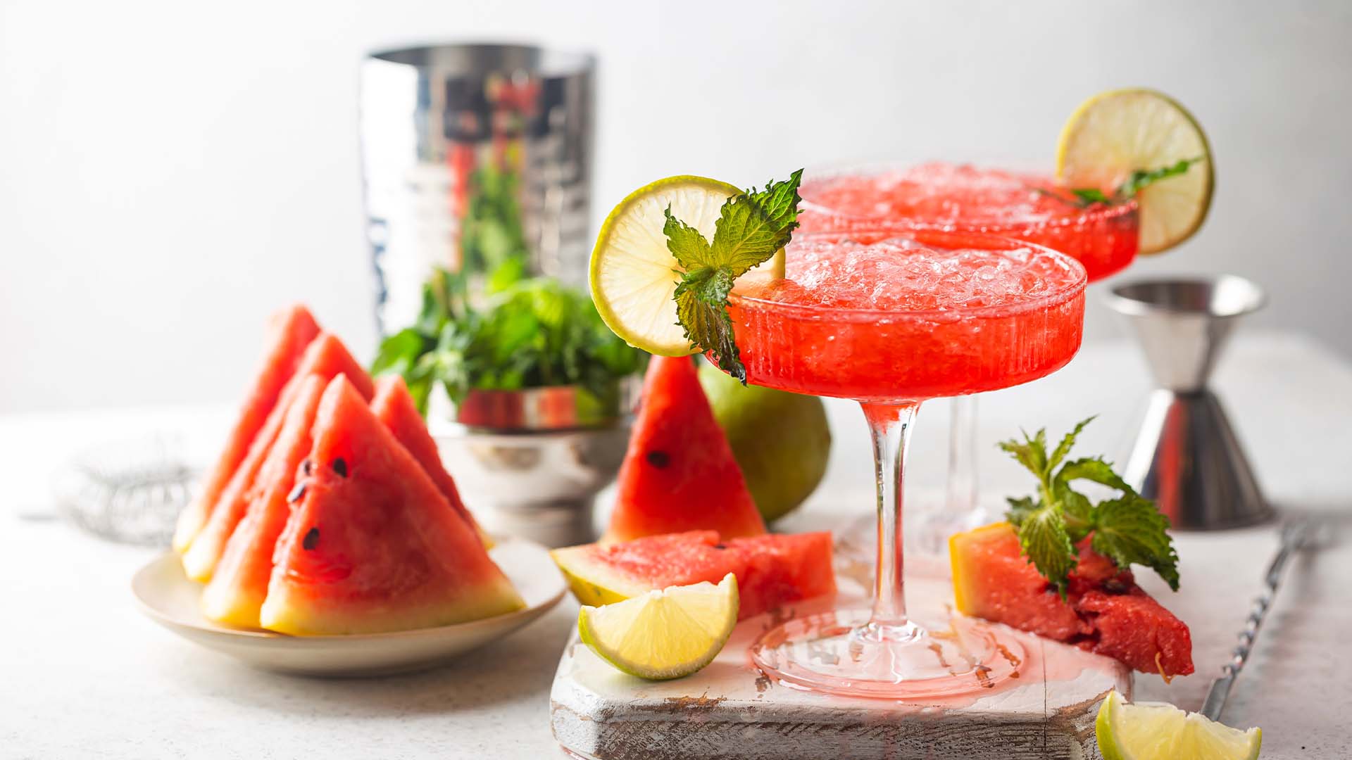 Refreshing Watermelon Mint Mocktail (Ve)